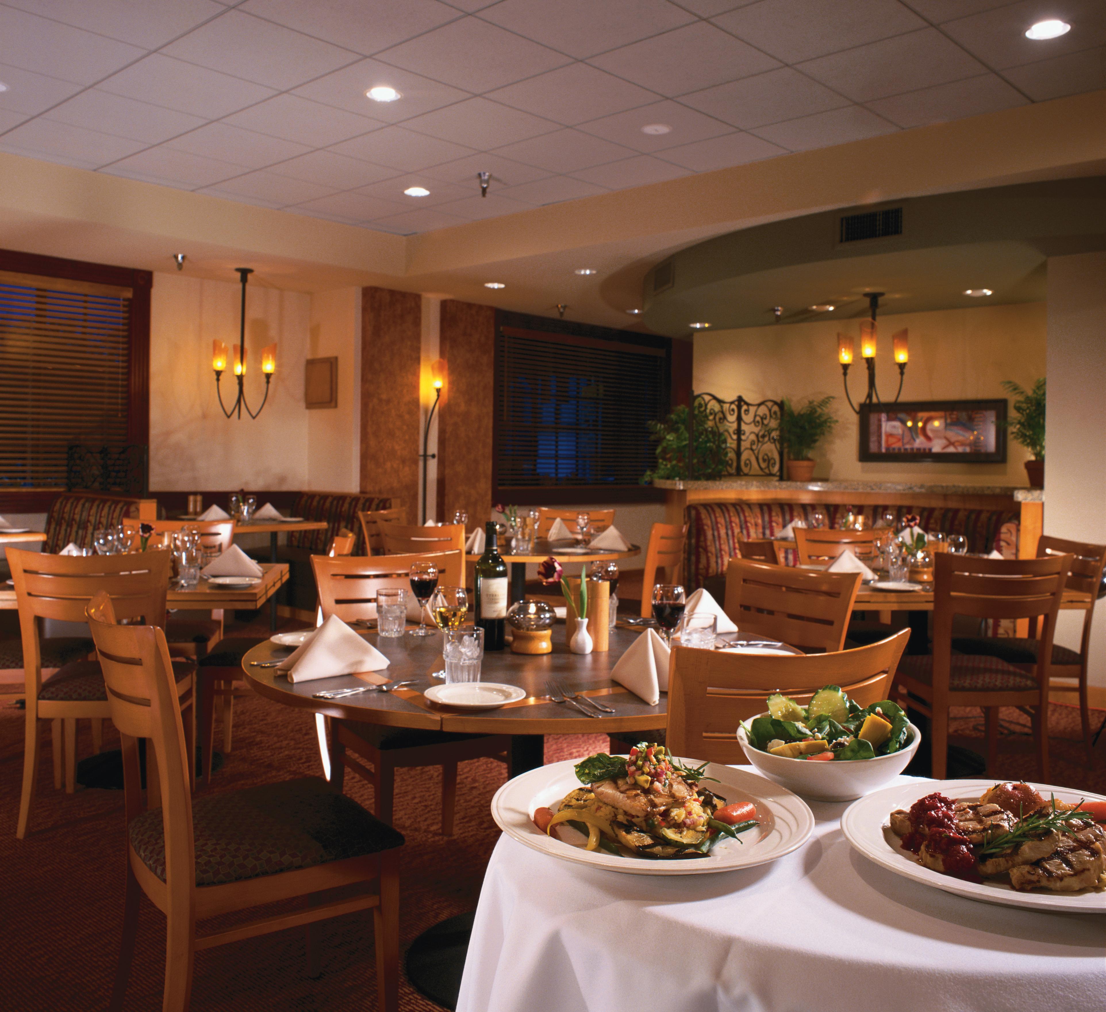 Coast Burbank Hotel Restoran foto