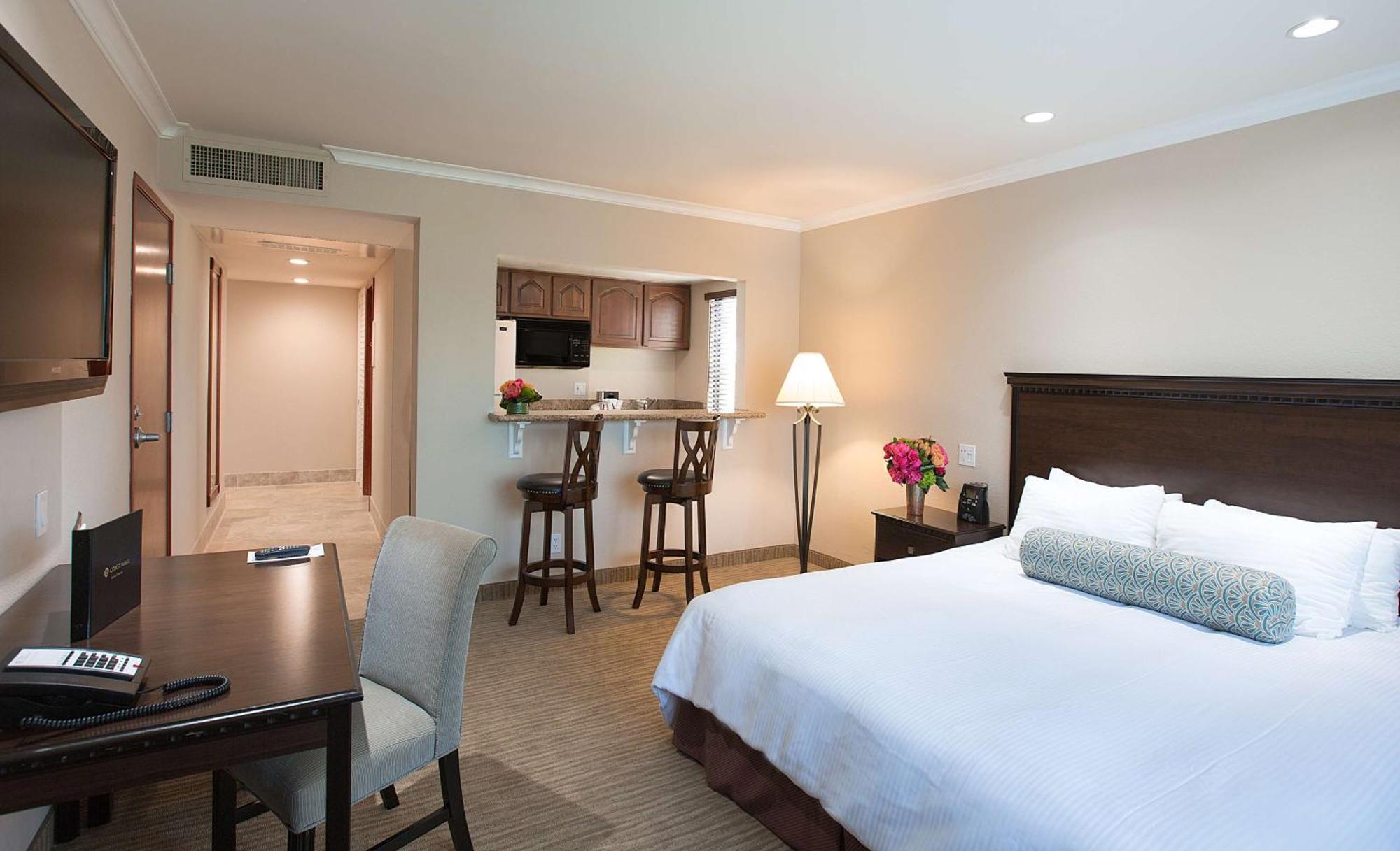 Coast Burbank Hotel Bagian luar foto